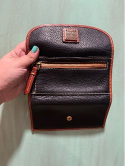 Dooney and Bourke long wallet