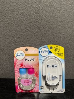 Febreze Plug Oil Warmer + Refill Bundle