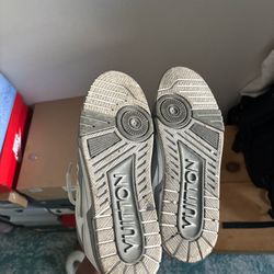 Lv Skates