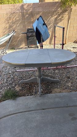 Free Dining table