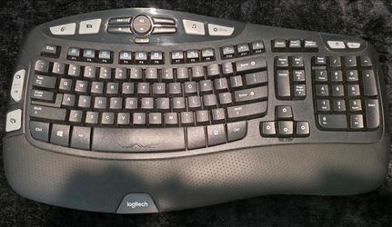 Logitech K350 Wireless Ergonomic Keyboard – Works Great