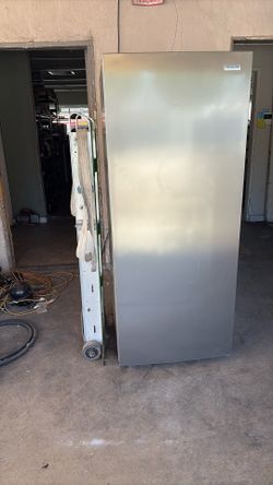 Frigidaire. Up Freezer 18 Cubic Feet