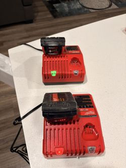 Milwaukee M18/ M12 Battery Charger & Battery!