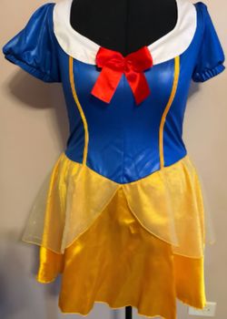 Torrid Snow White 1X Costume