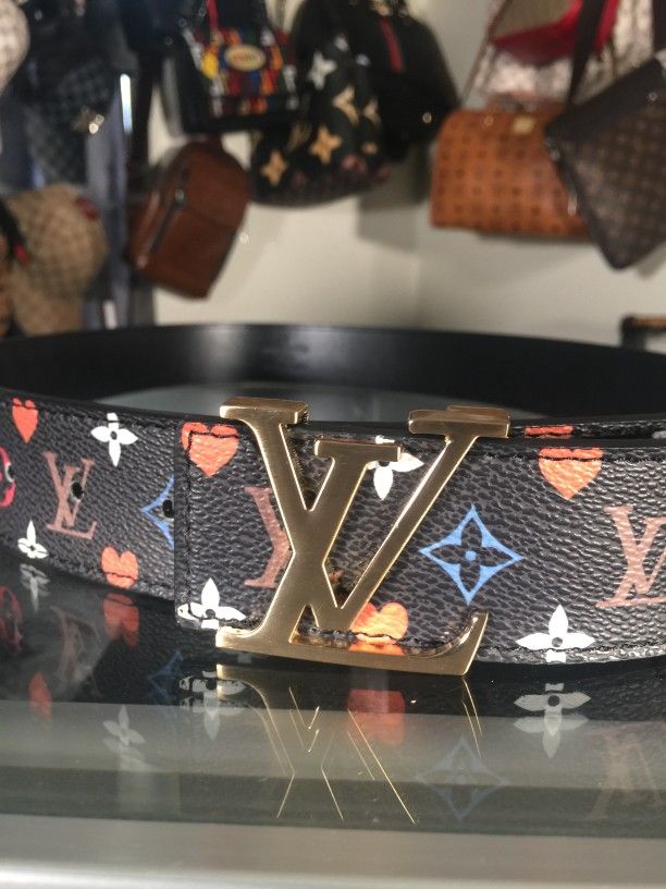 Designer Belt Size “105”cm “30”-“32” Waist for Sale in Las Vegas, NV -  OfferUp