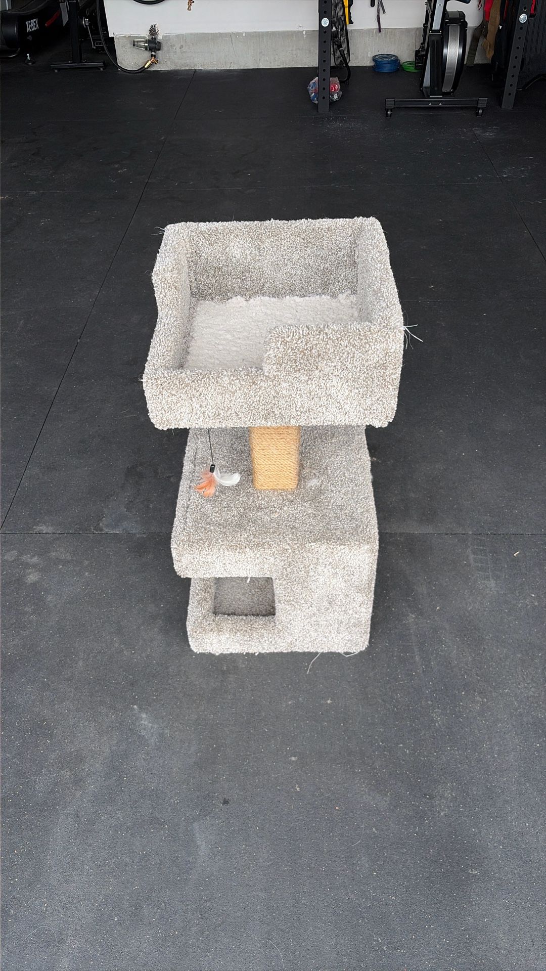 Cat tree