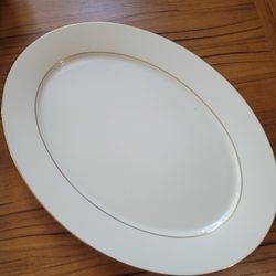 LENOX SERVING PIECES