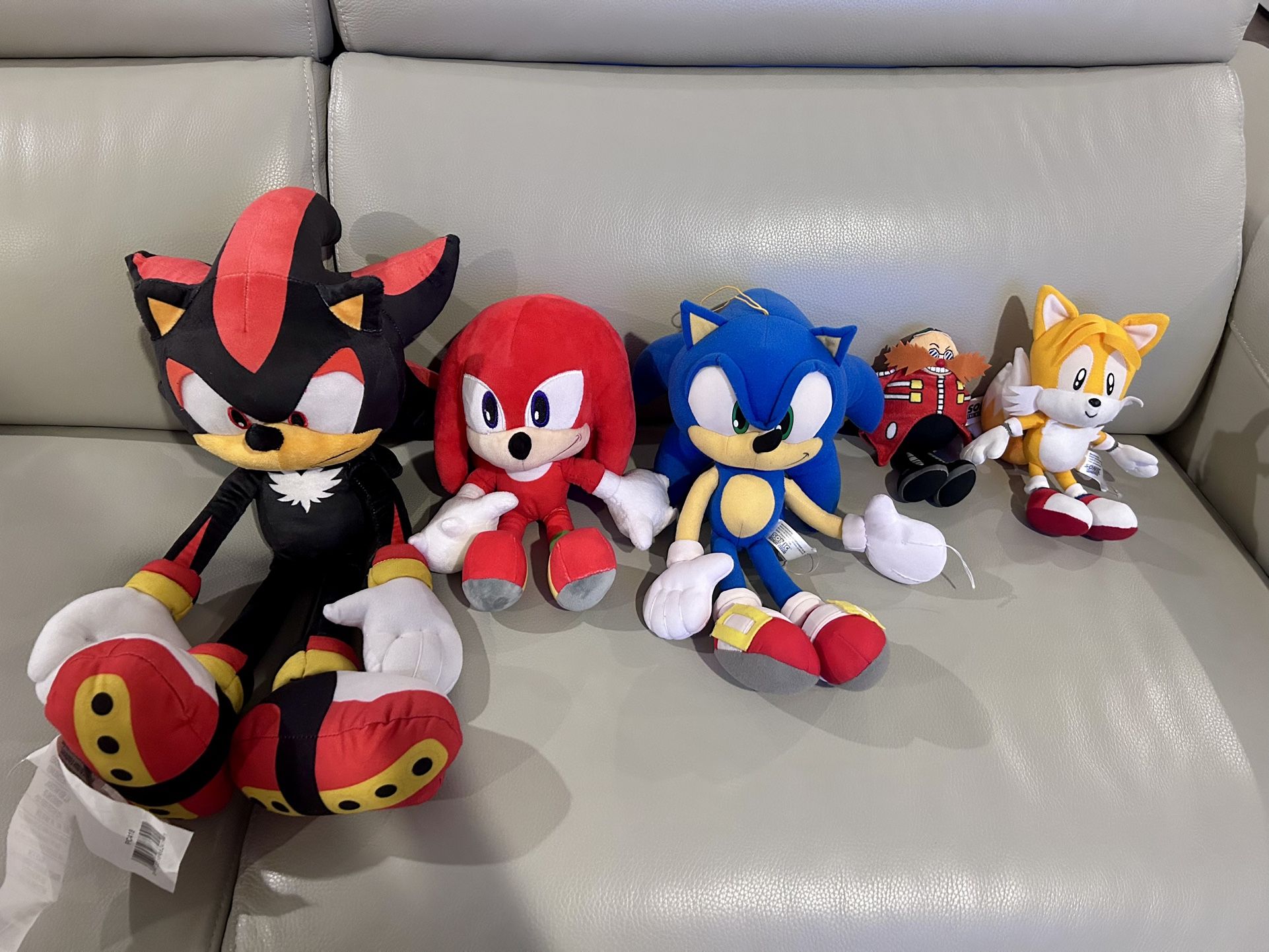 Sonic Hedgehogs plushie set