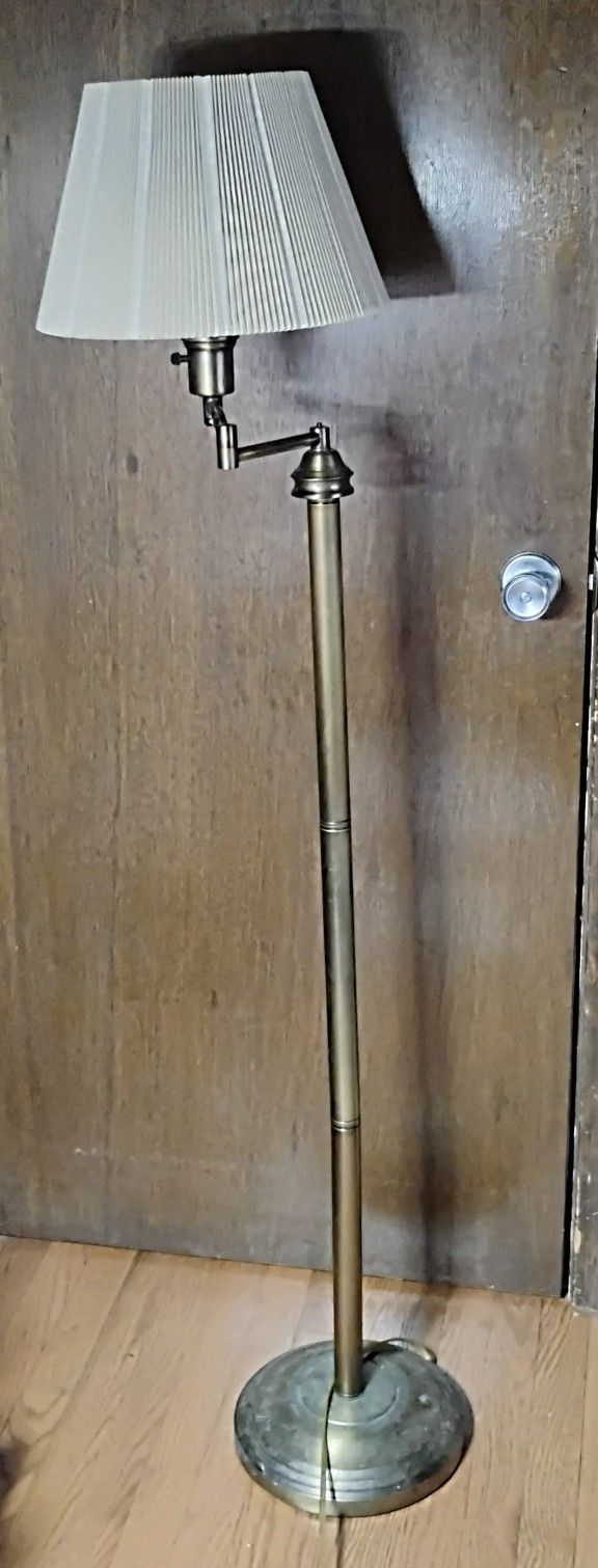 Swing Arm Lamp