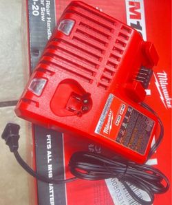 🔴⚫️Milwaukee  M18 And.  M12. Charger