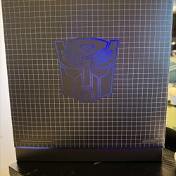 Super7 Ultimates Transformers Autobots tracker