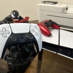 PS5 Digital Edition No Disc WILLING TO NEGOTIATE PRICES