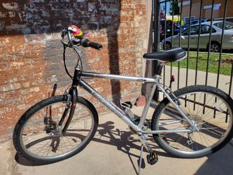 Bicycle Specialized For Adult In Excellents Conditions