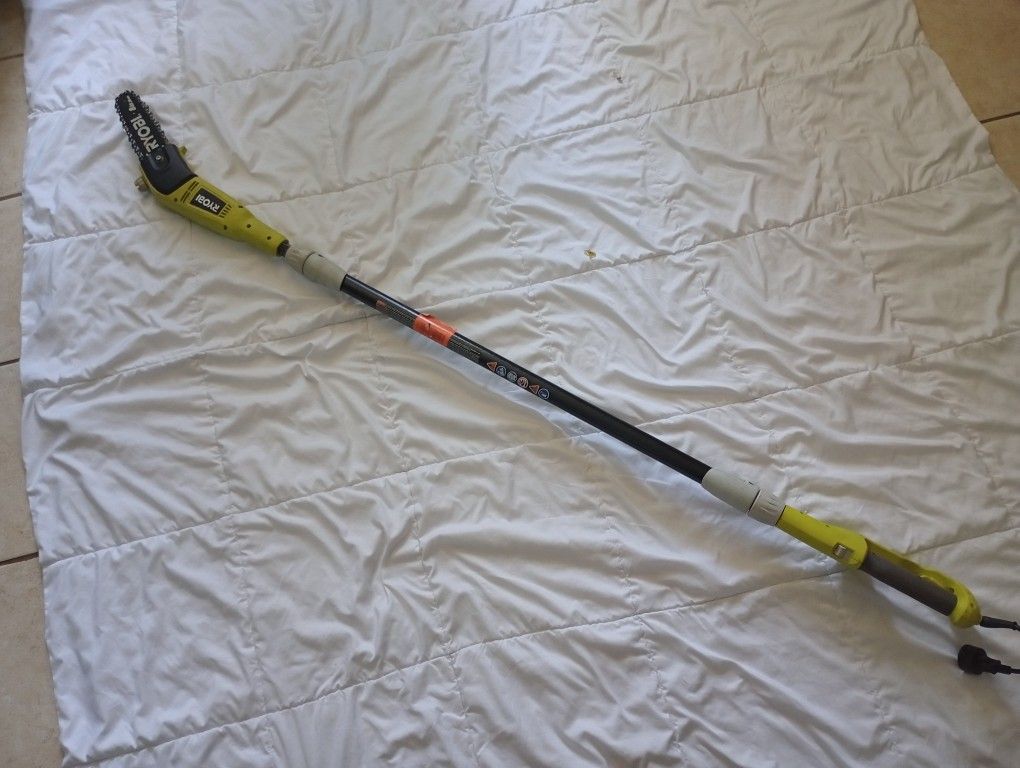 Ryobi Extendable corded Chainsaw