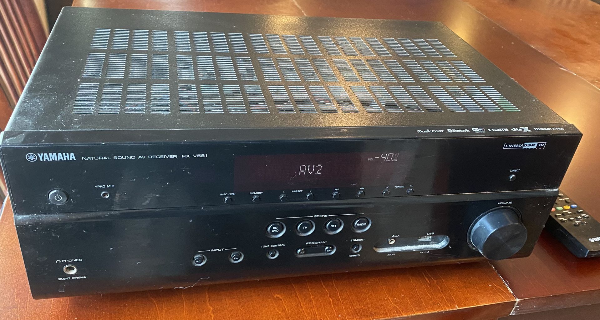 YAMAHA NATURAL SOUND AV RECEIVER RX-V581 With remote