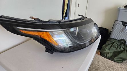 Range rover sport headlight