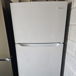 Frigidaire Top Freezer