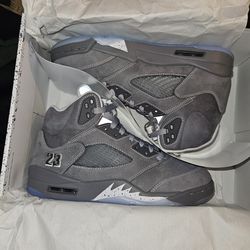 Jordan Wolf Grey 5s 8 1/2