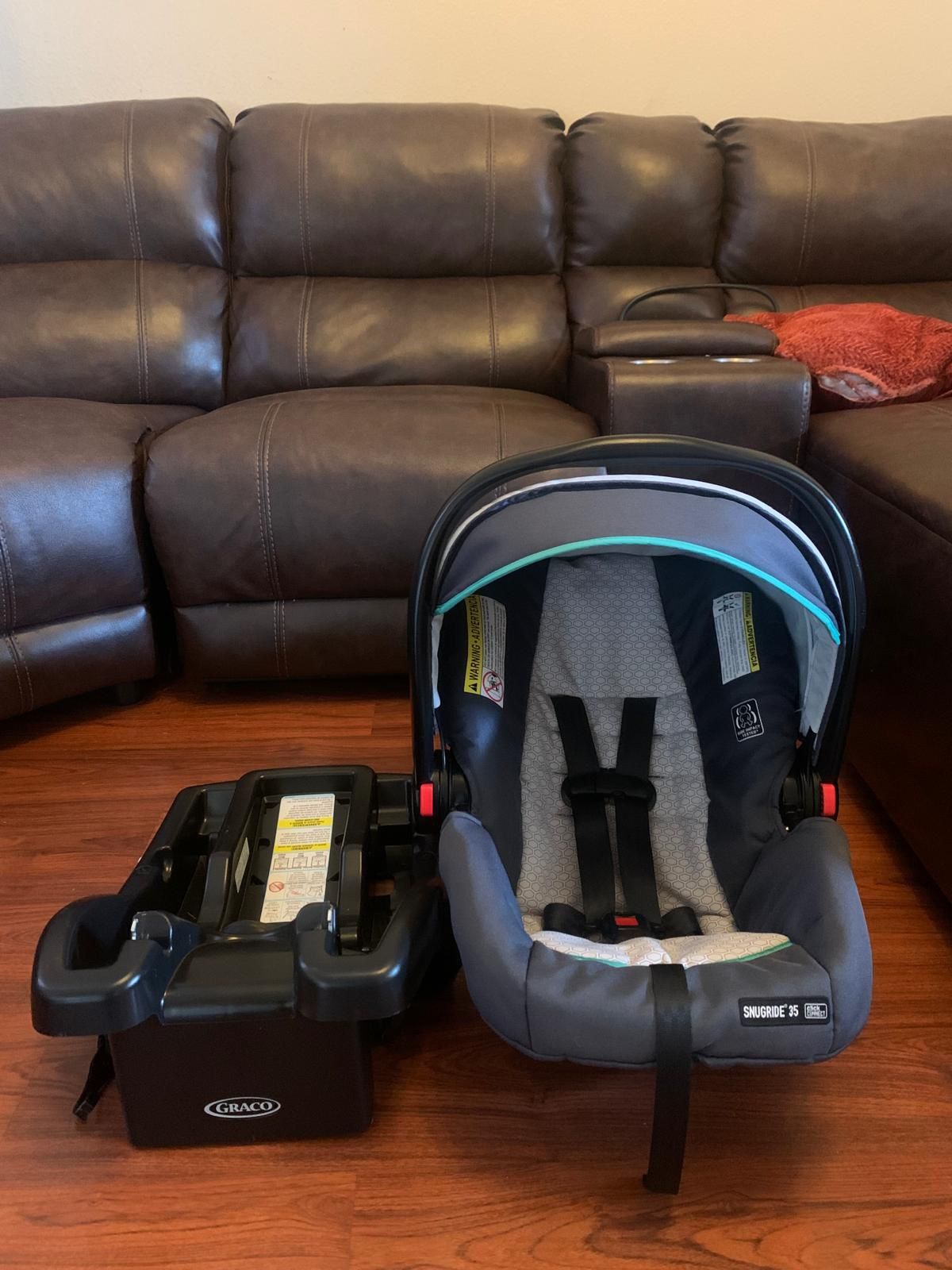 GRACO INFANT CAR SEAT / BASE 