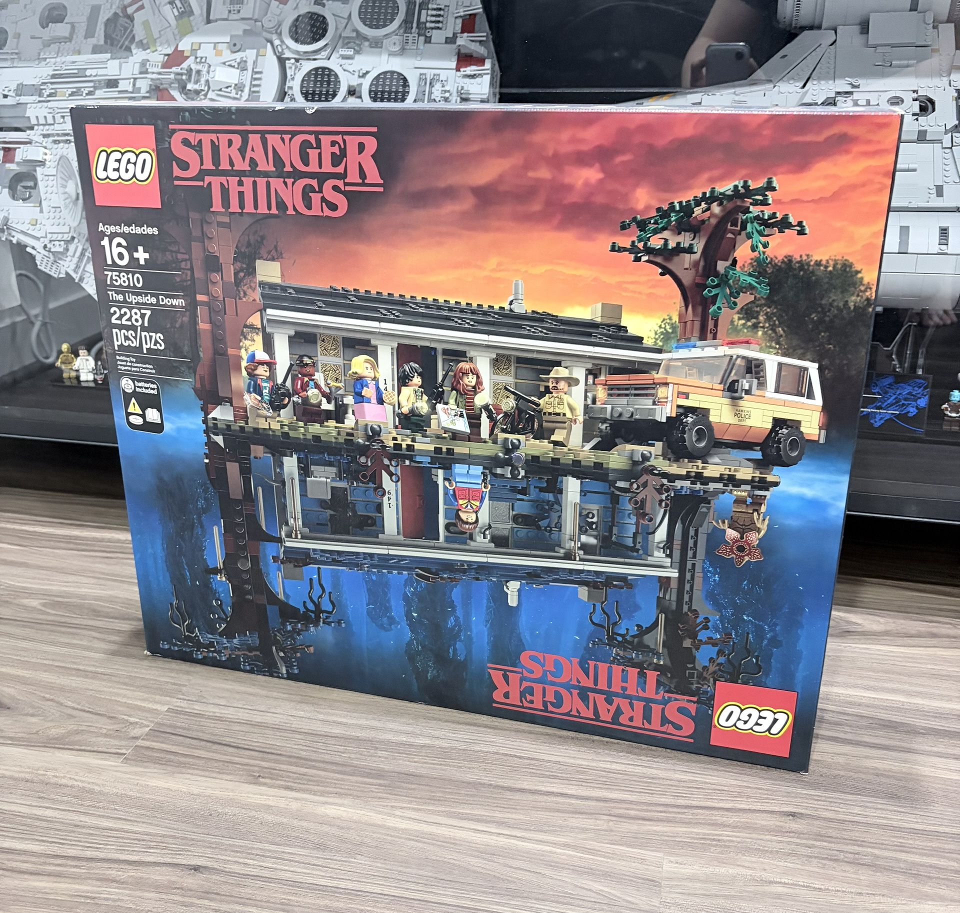LEGO Stranger Things The Upside Down 75810 new sealed in box