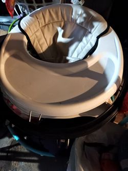 Round baby walker