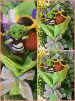 Crochet Shrek toy flowers Bouquet,Knitted Flower
