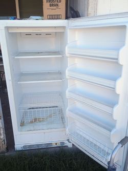 Upright freezer