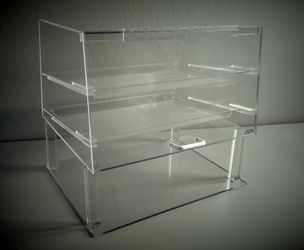 Cal-Mil 2-Tier Acrylic  Bakery  Display  Case