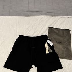 Black essentials shorts size small