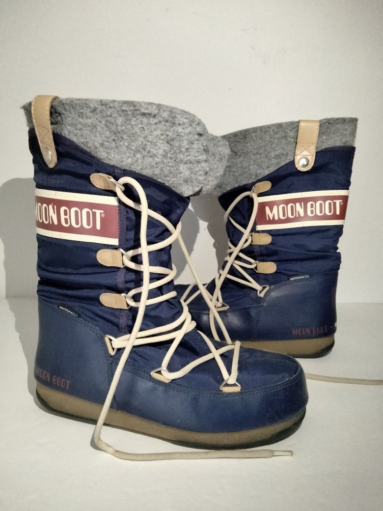 Moon Boots The Original Navy Blue Snow Waterproof Lace Up Womens Sz. 7