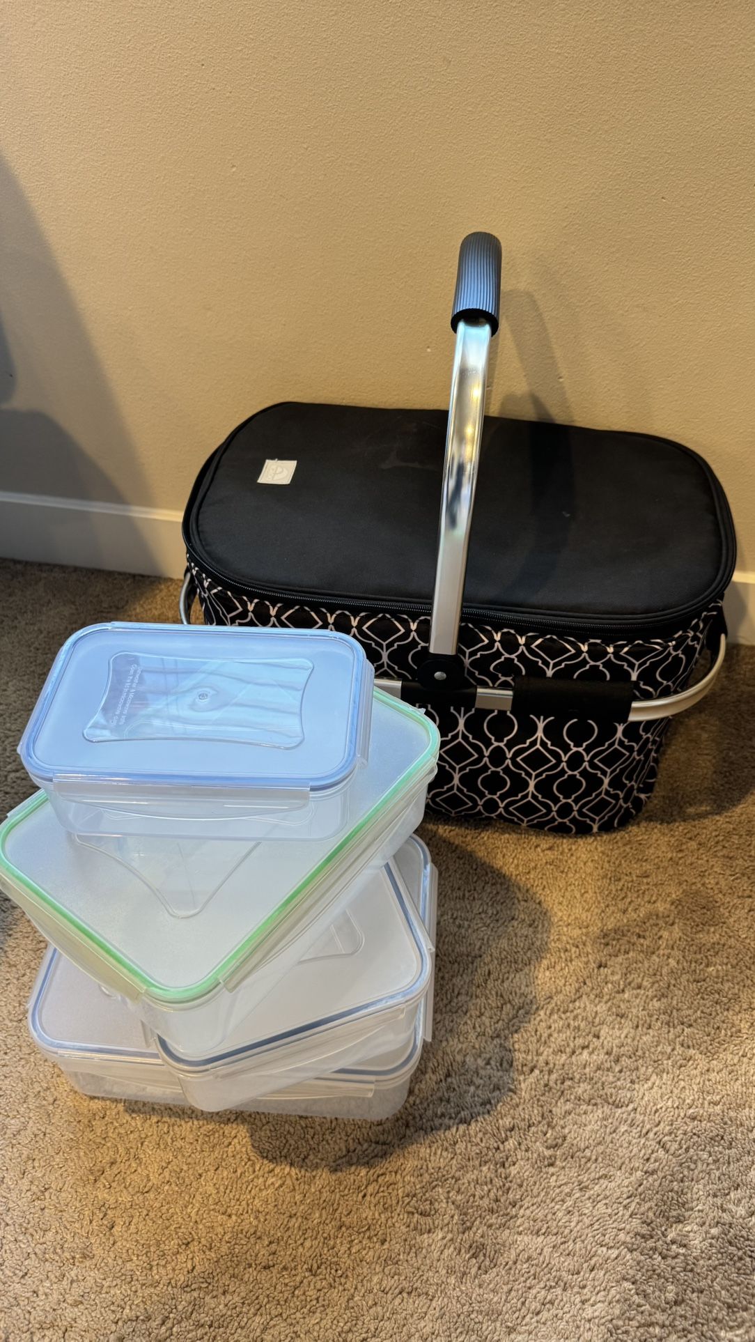 Igloo Cooler Basket plus Storage Containers.