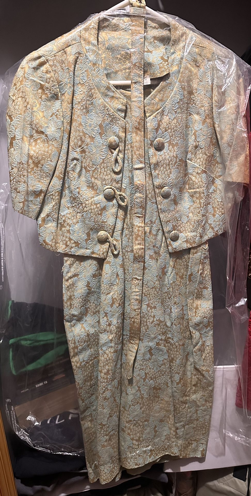 Free Vintage Women’s Dress From The 60’s Size 4