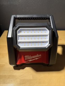 m18 flood led light
