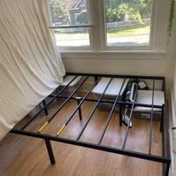 Queen Size Metal Bed Frame