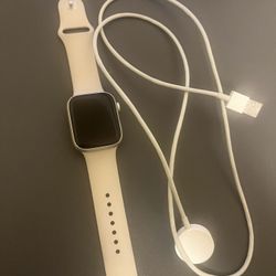 Series 8 Apple Watch 45 mm 