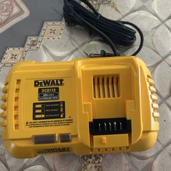DEWALT 20/60 Volt Fast Charger New Never Used Price Is FIRM PRECIO FIRME 