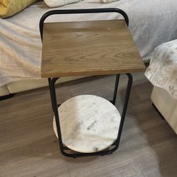 End table