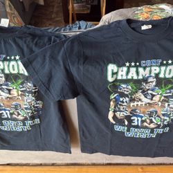 CHAMPIONS We Own The West 2015 Seattle Seahawks T-shirts 2 Size Large  ALSTYLE  Activewear