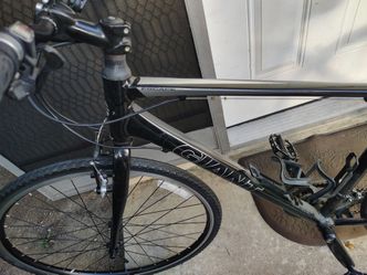 Giant 2 M Hybrid bike