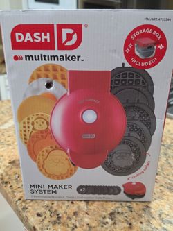 Dash Multimaker pancake and waffle maker brand new