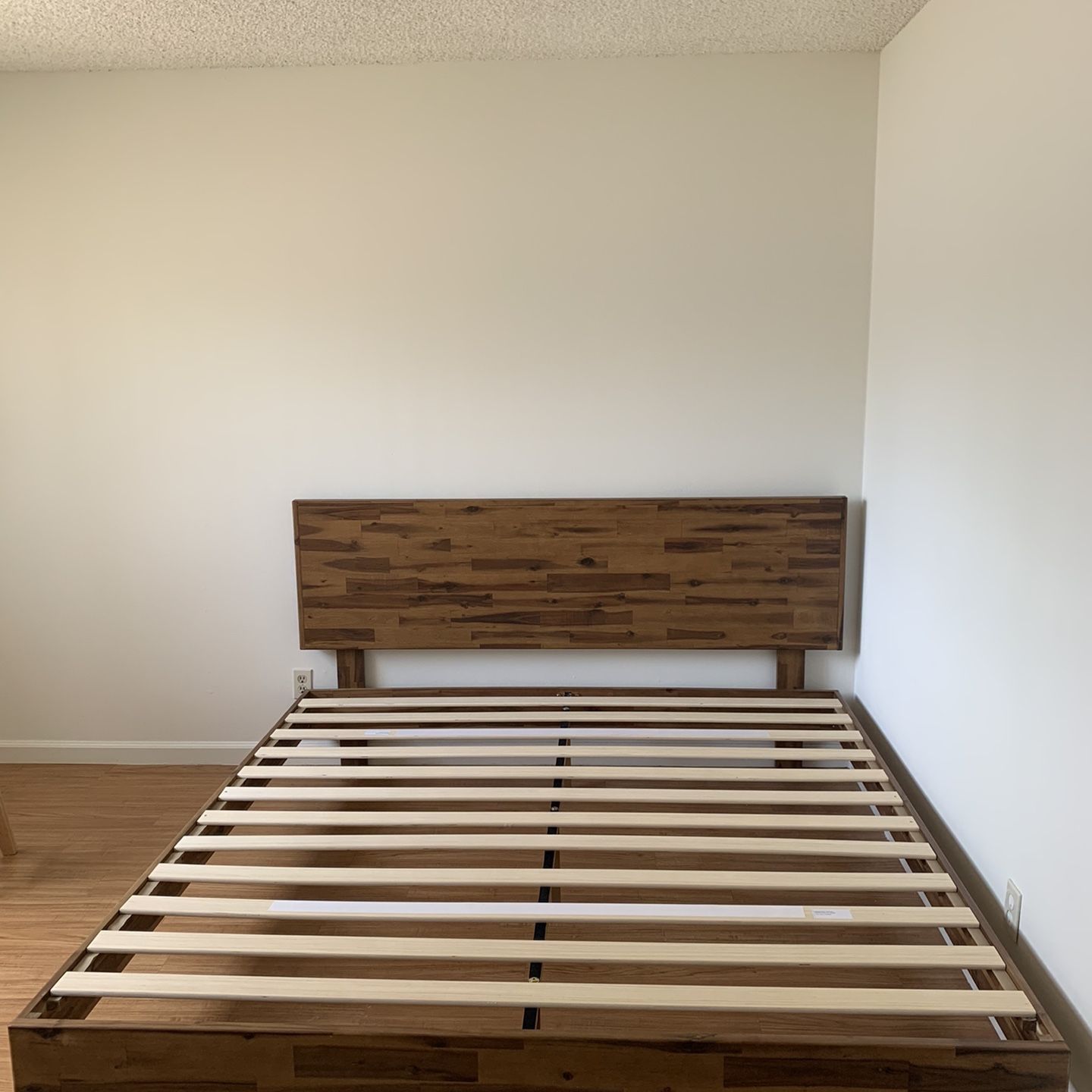 Zinus tricia platform bed queen outlet