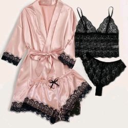 4-Pc. Floral Lace Lingerie Set LARGE (8/10)