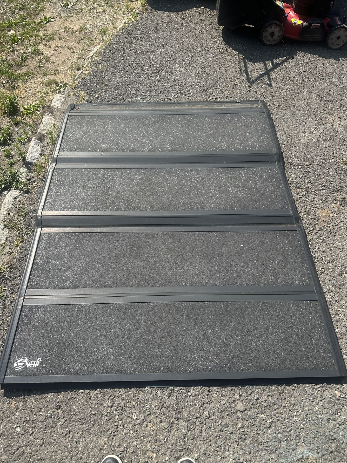 2014 Toyota Pick Up Truck Backflip F1 Tonneau Cover