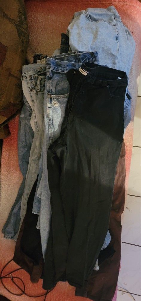 HUGE LOT OF JEANS AND SHORTS
