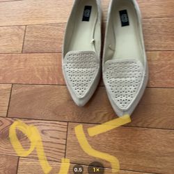 Women’s Shoes  Flat