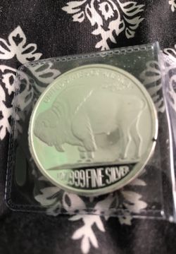 Silver round