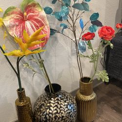 3 Decorative Golden Vases