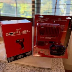 Milwaukee M18 1/2 Mid Torque Impact Wrench & 5.0Ah Battery Kit