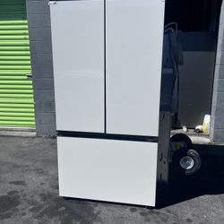 Samsung Bespoke 30 cu. ft. Standard Depth 3-Door French Door Smart Refrigerator in White Glass with Beverage Center