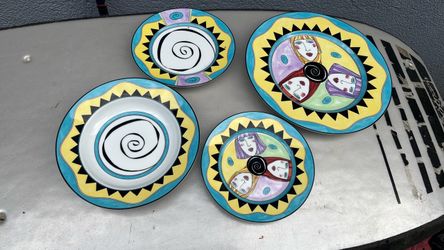 Colorful Art Pottery Plate Set of 4